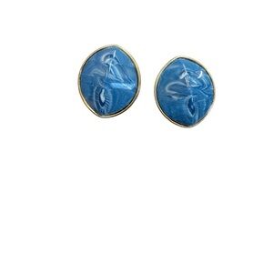 Avon “Mediterranean” Goldtone clip Earrings in Capri Blue NIB 1986 vintage
